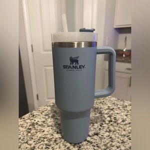 Stanley 40 ounce adventure quencher tumbler cornflower